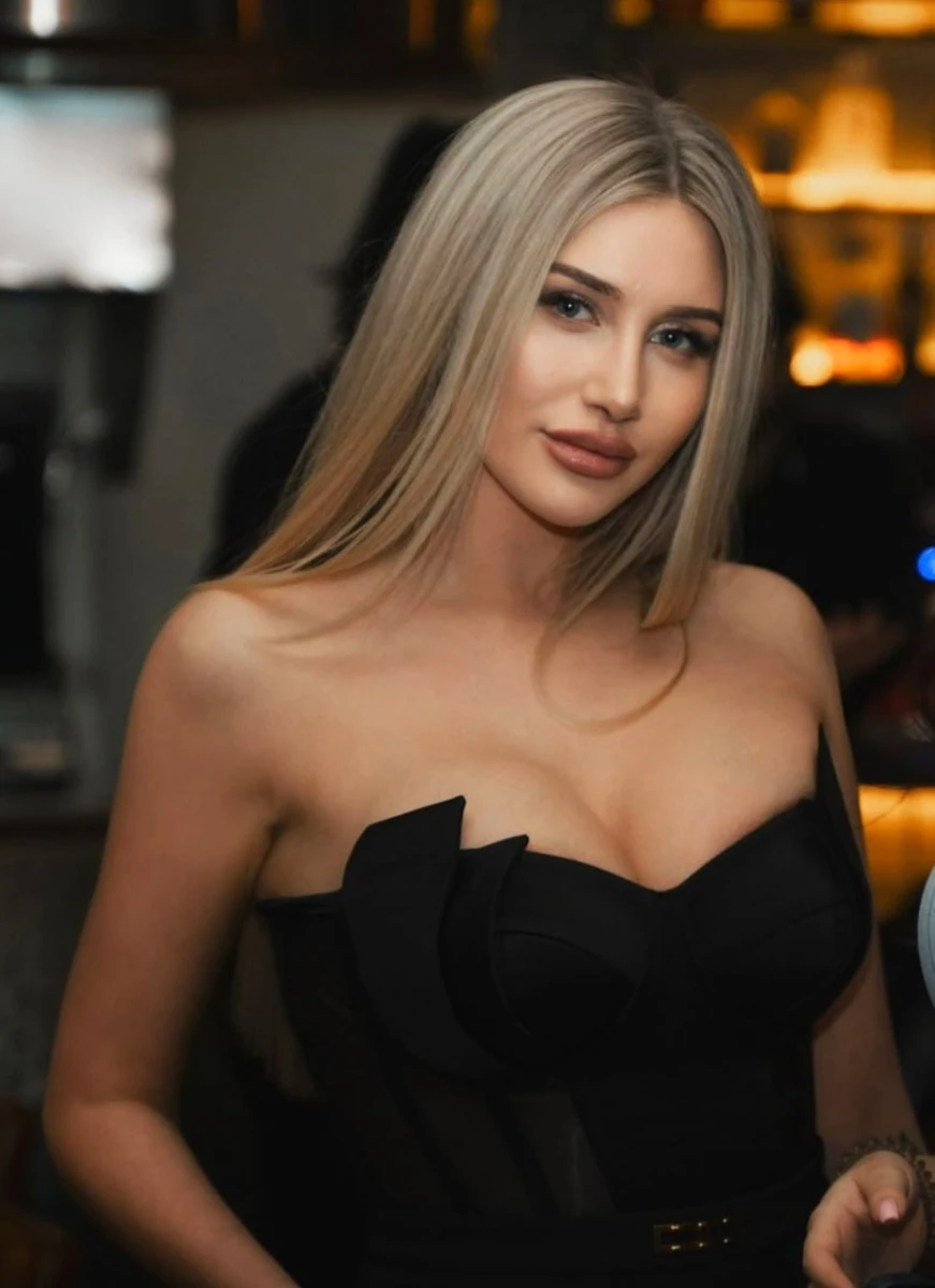 Amelia escort in Dubai