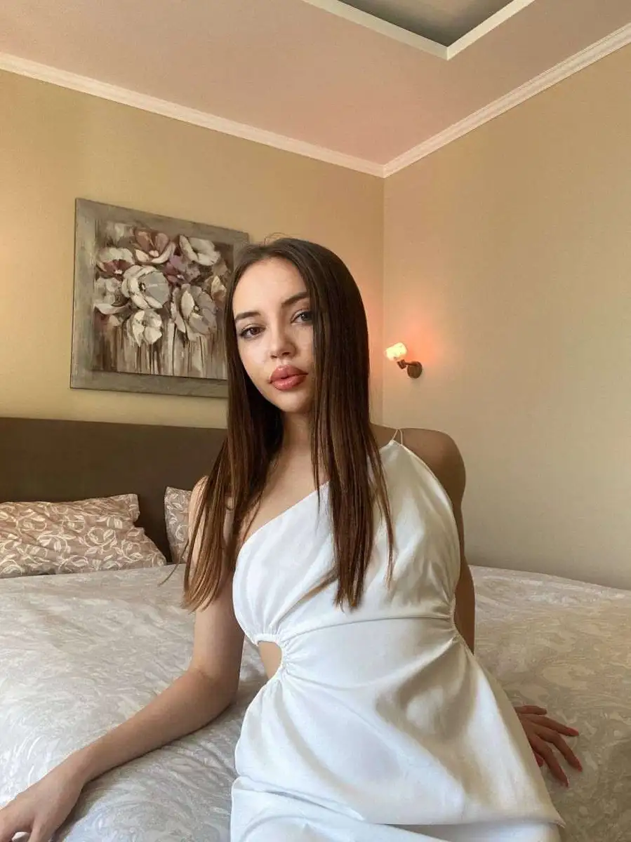 Evva escort in Dubai