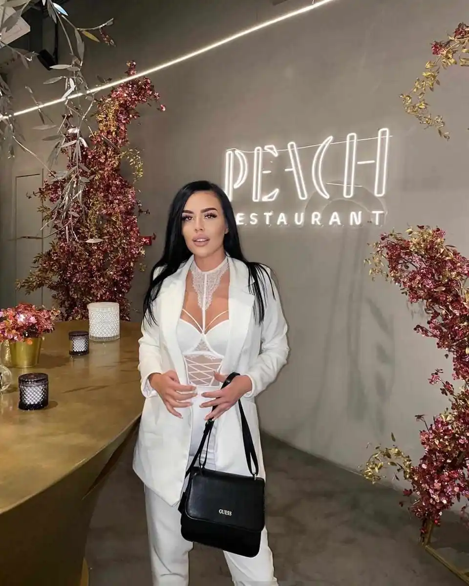 Katherine escort in Dubai