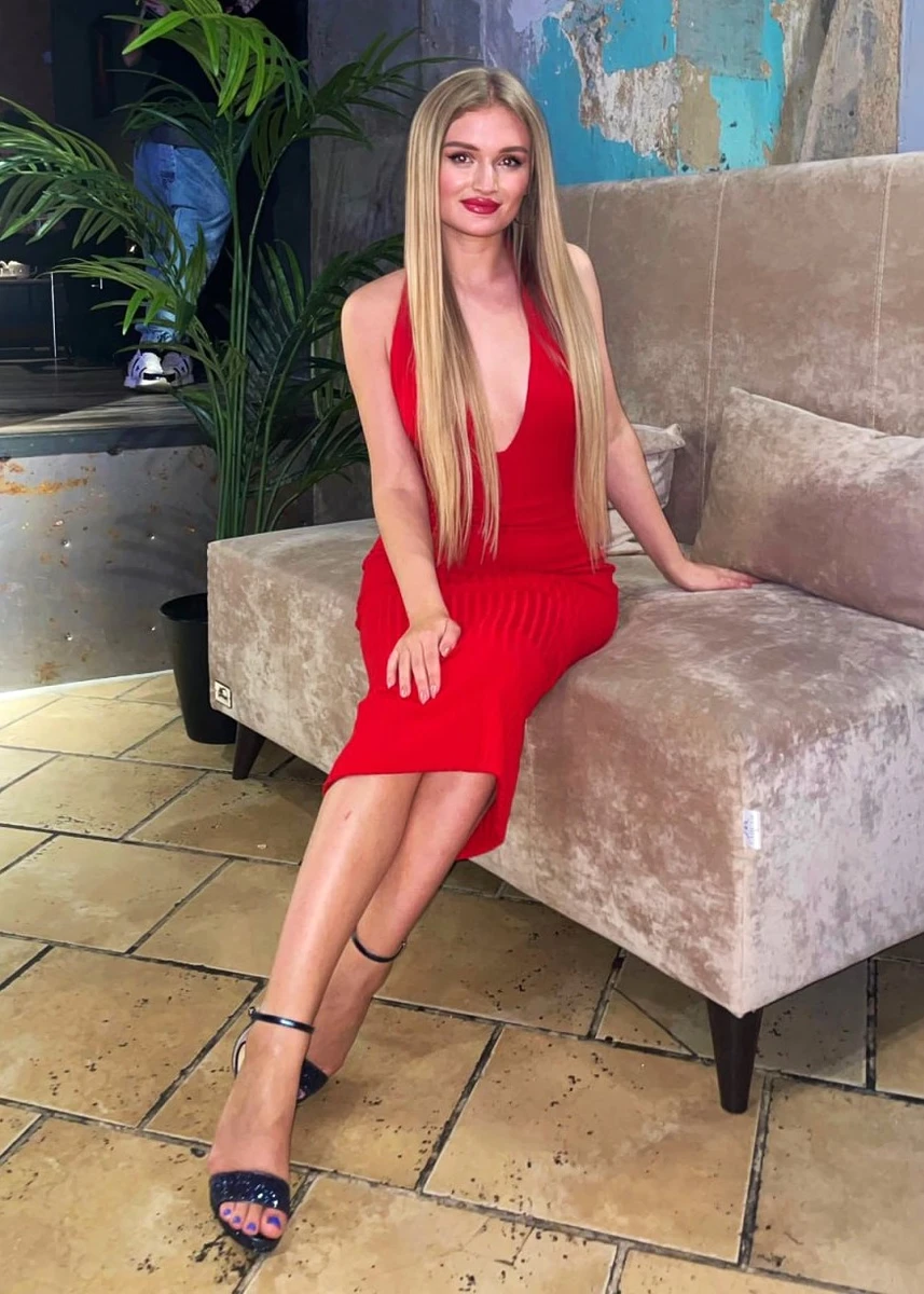Kira escort in Dubai
