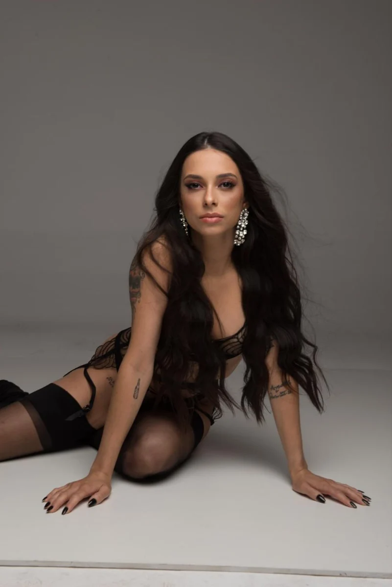 Monique escort in Dubai