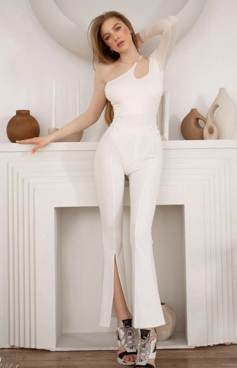 Olga escort in Dubai